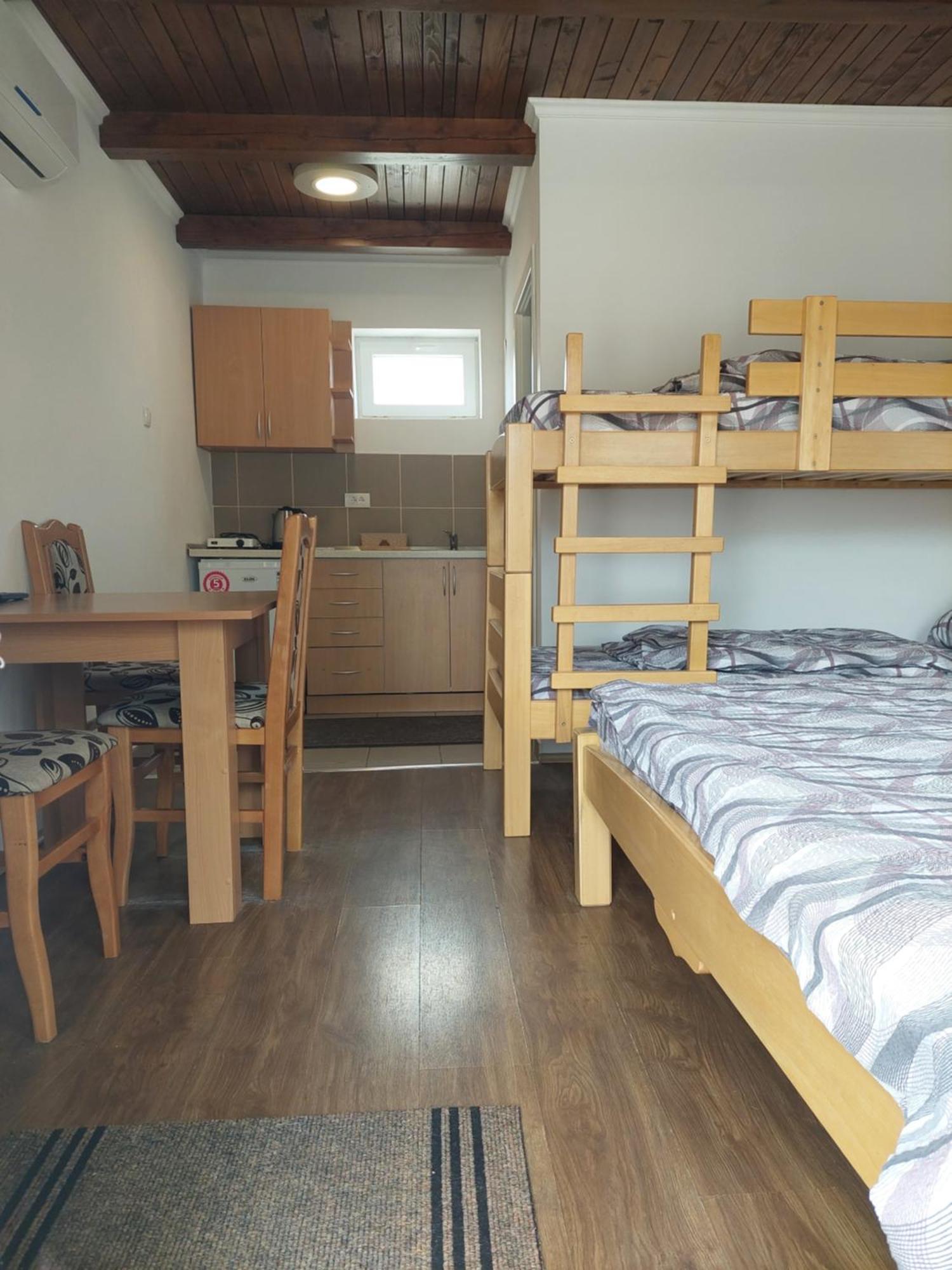 Apartment M&M Pacsér Kültér fotó